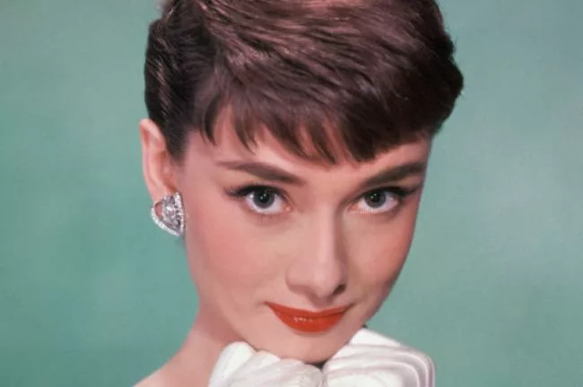 Audrey Hepburn il caschetto perfetto